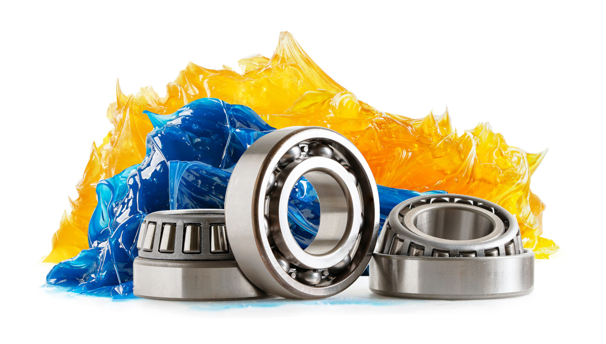 Boat trailer wheel bearing maintenance lead image
