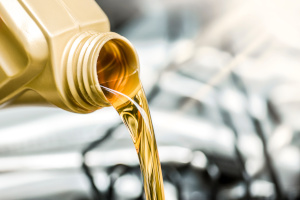 Boat Winterization: Why You Should Change Engine Oil Before Winter Storage